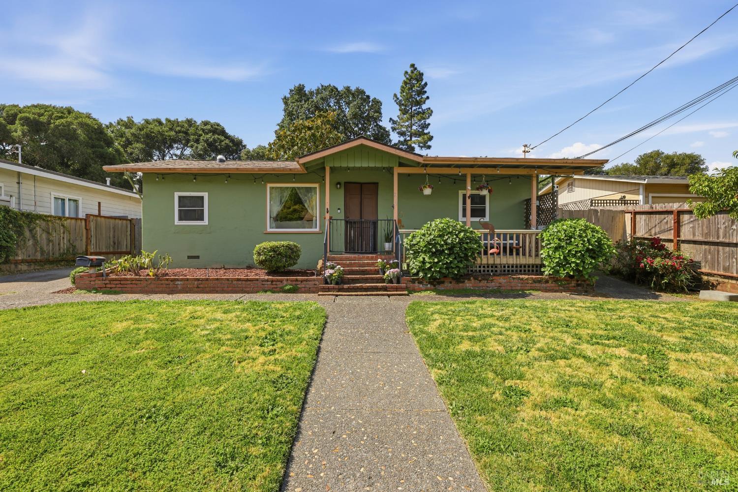 719 Cherry Street