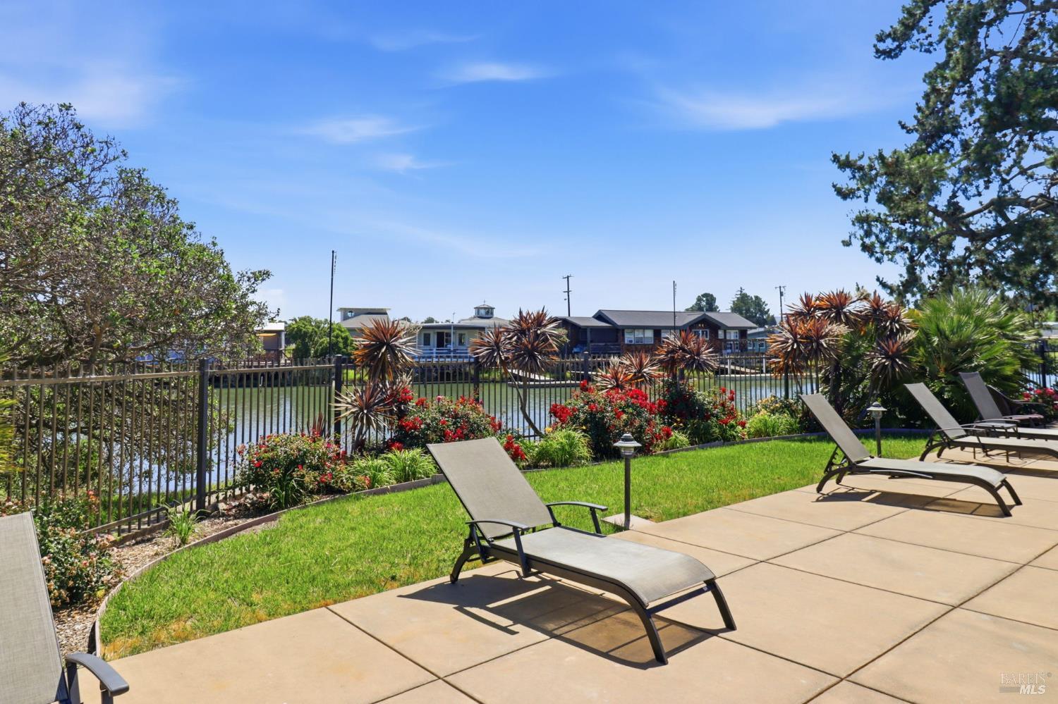 318 Larkspur Plaza Drive
