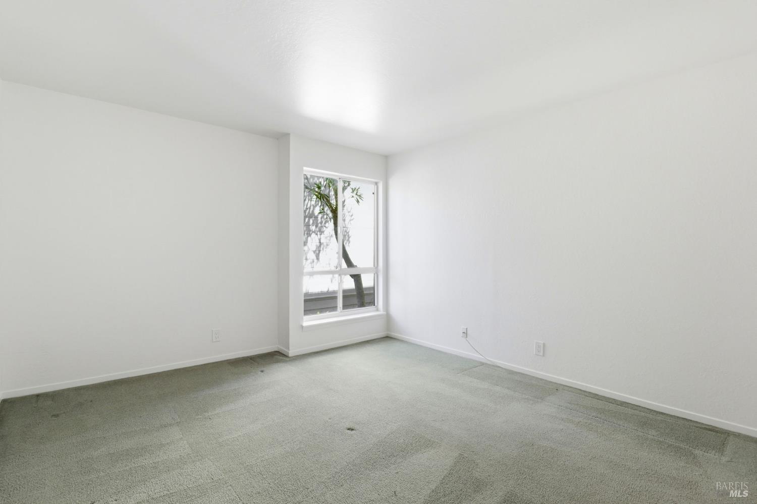 318 Larkspur Plaza Drive
