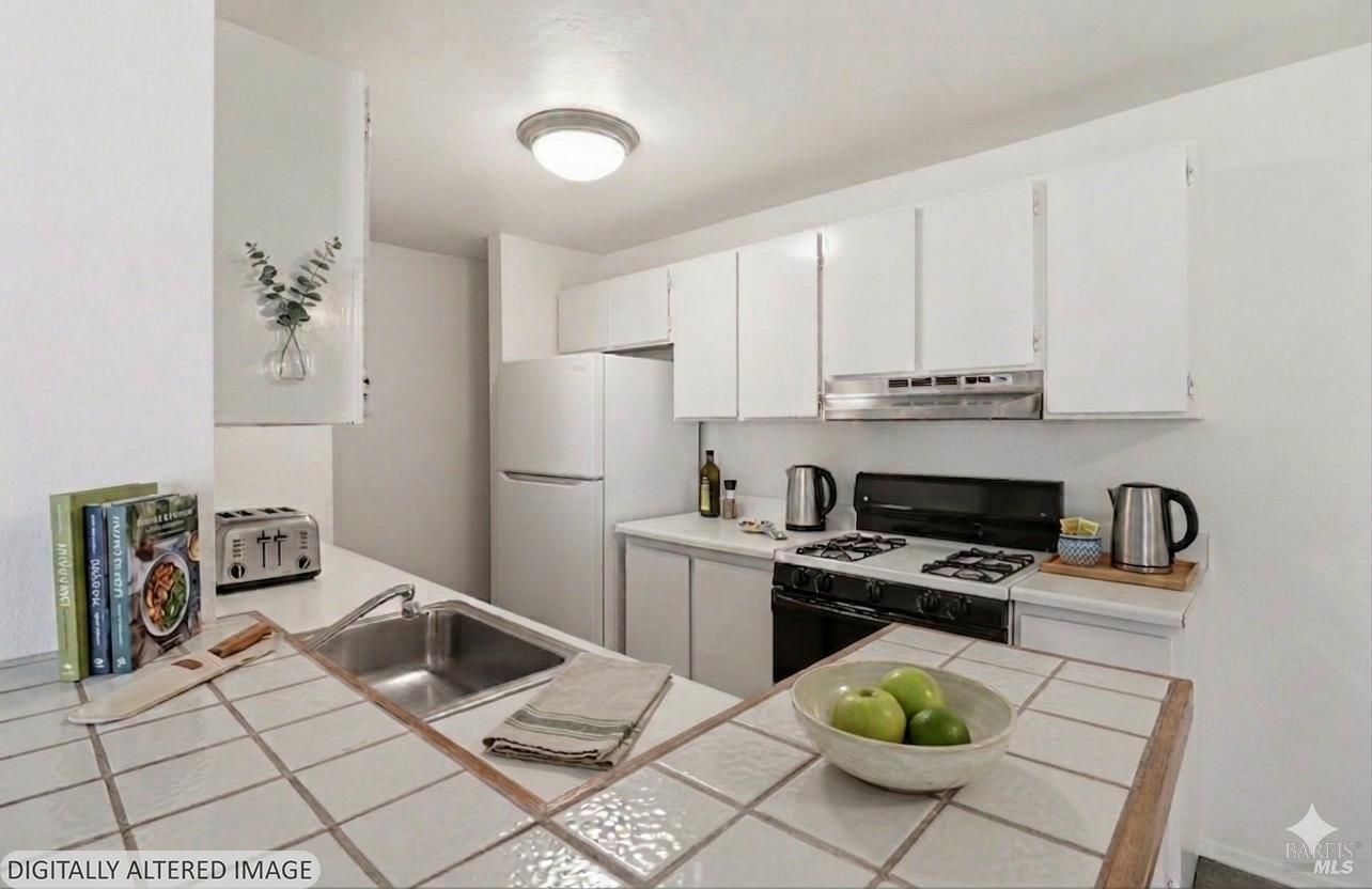 318 Larkspur Plaza Drive