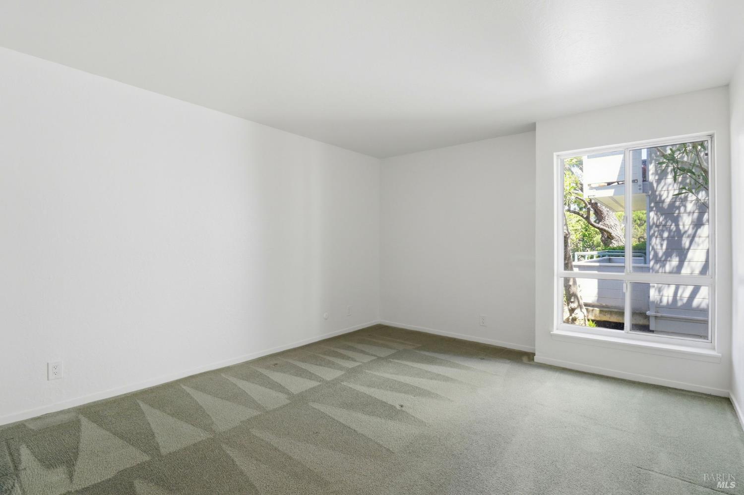 318 Larkspur Plaza Drive