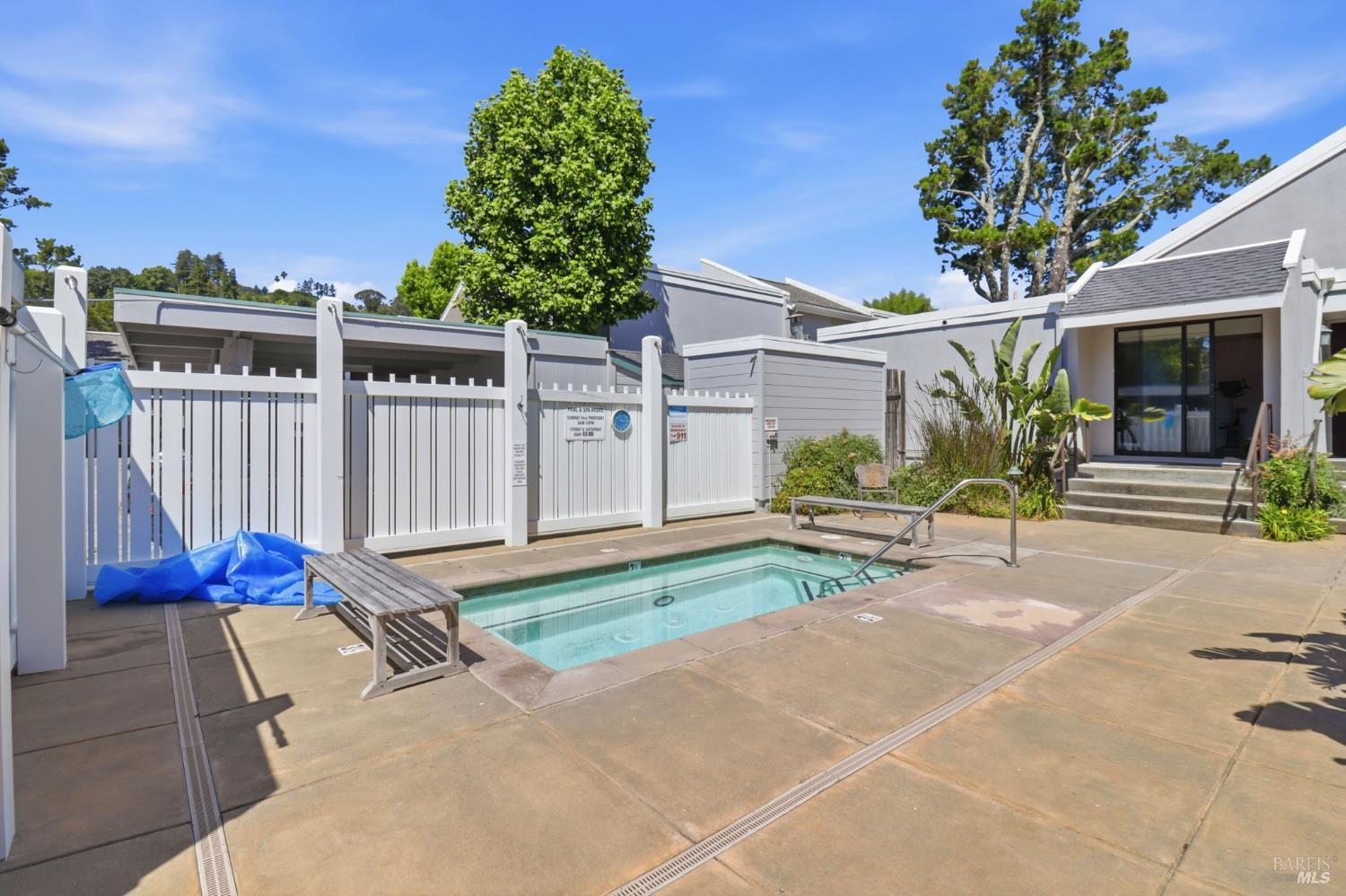 318 Larkspur Plaza Drive