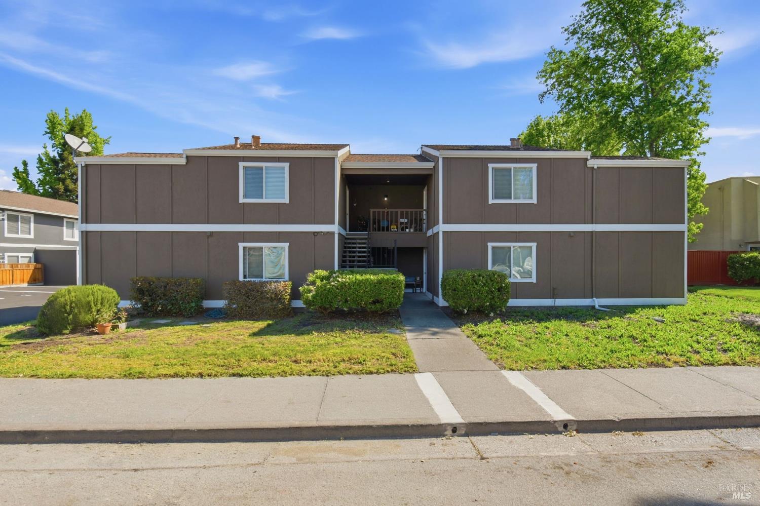2900 Yulupa Avenue