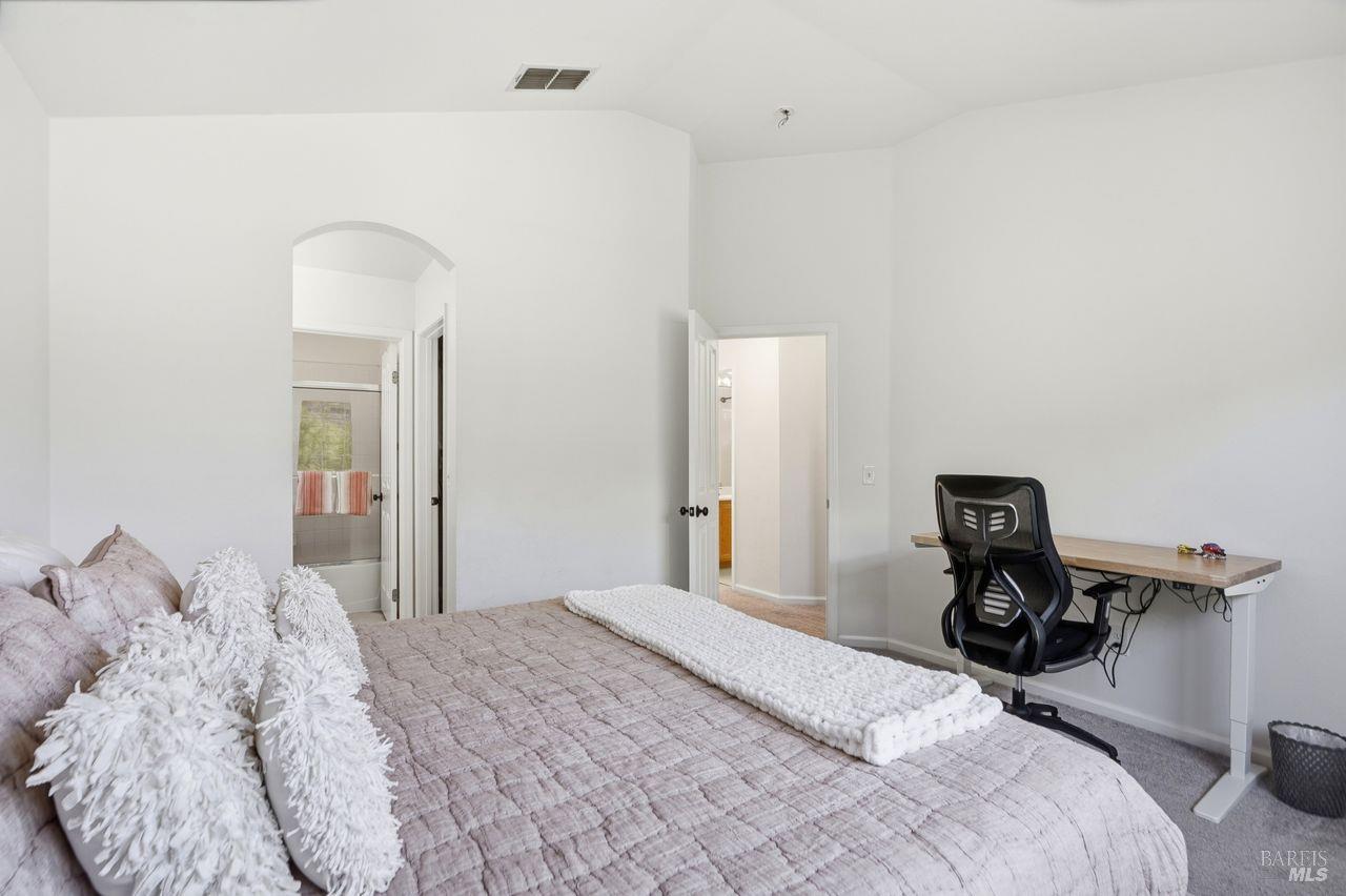 1121 Brighton View Circle