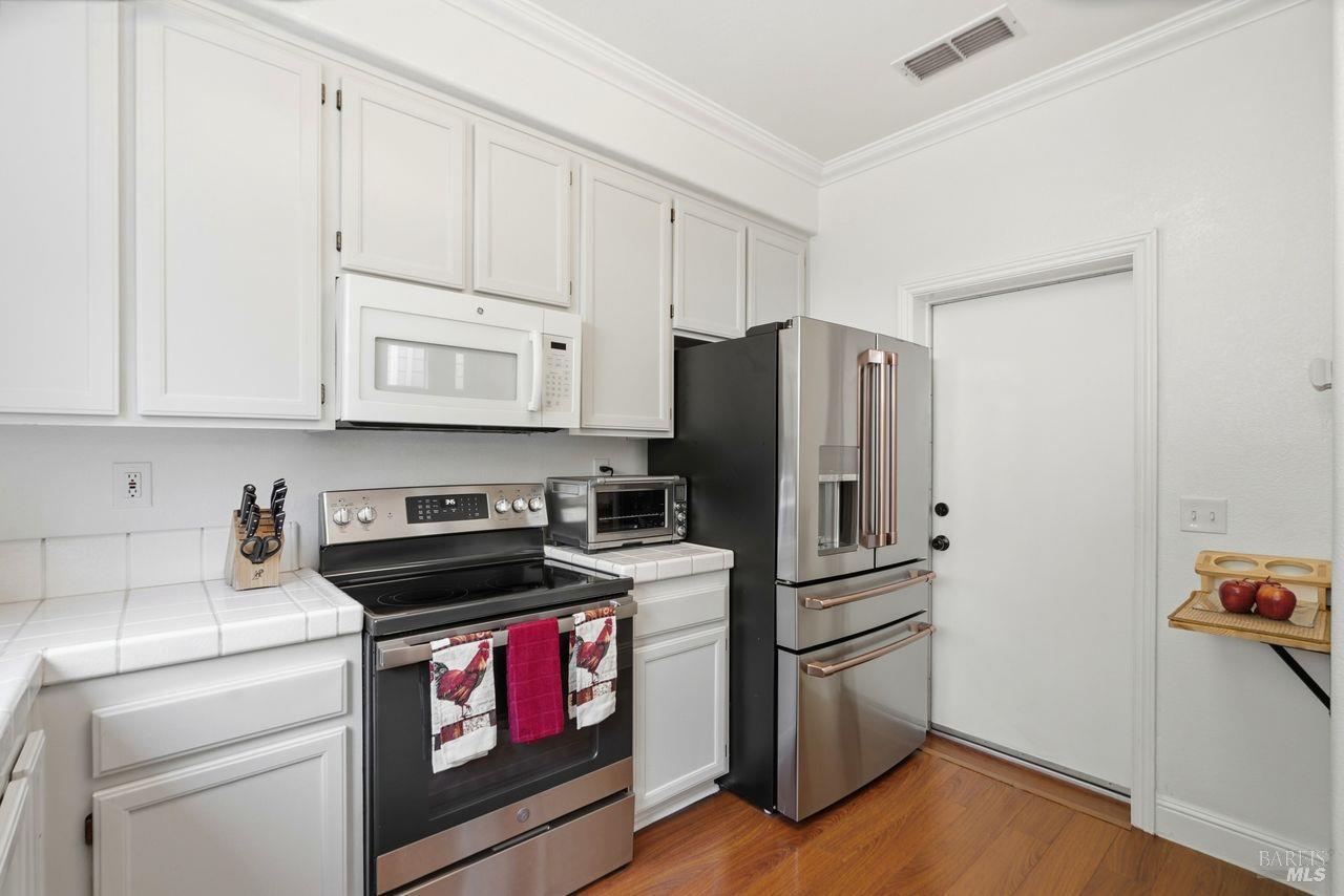 1121 Brighton View Circle