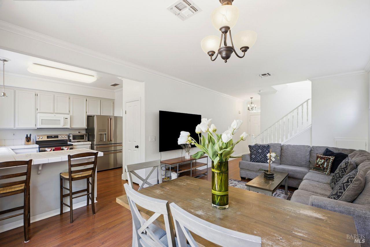 1121 Brighton View Circle