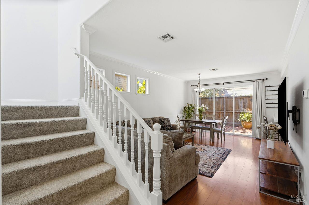 1121 Brighton View Circle