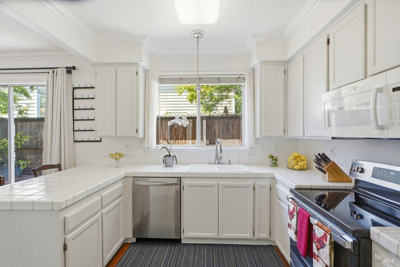 1121 Brighton View Circle