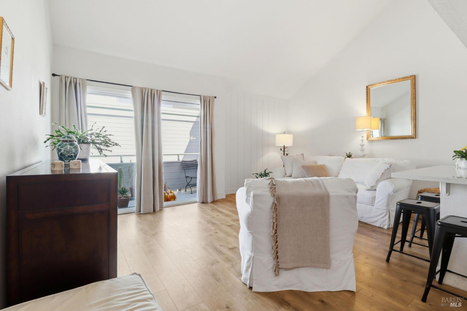 152 Larkspur Plaza Drive