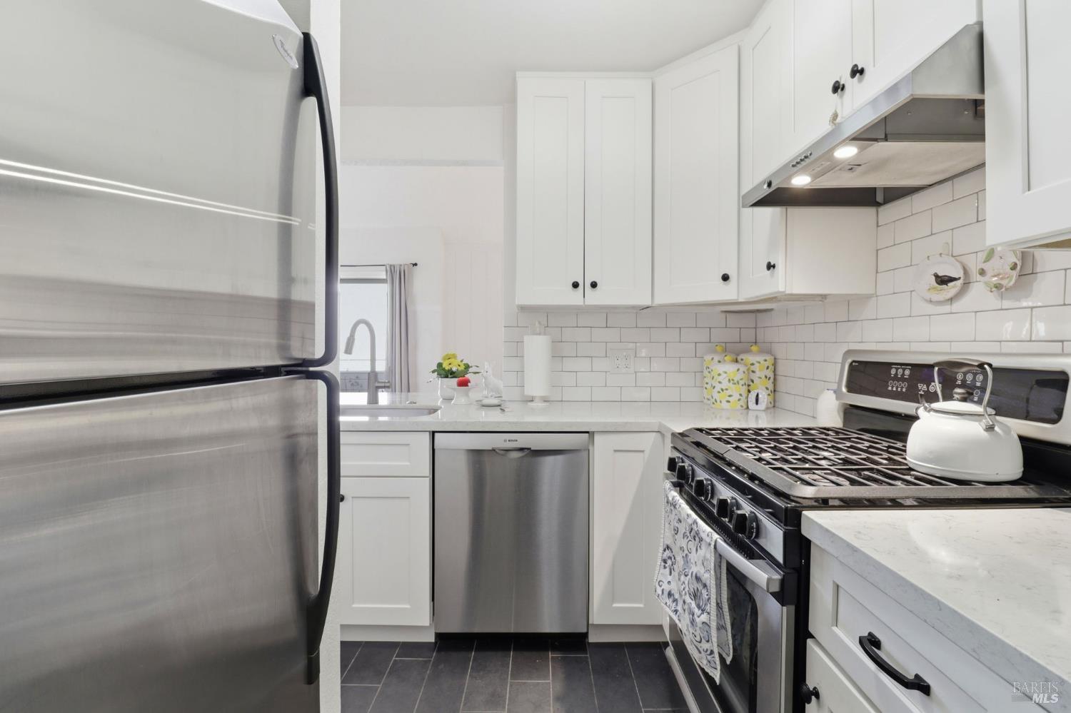 152 Larkspur Plaza Drive