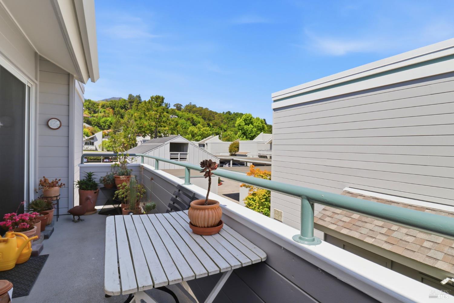 152 Larkspur Plaza Drive