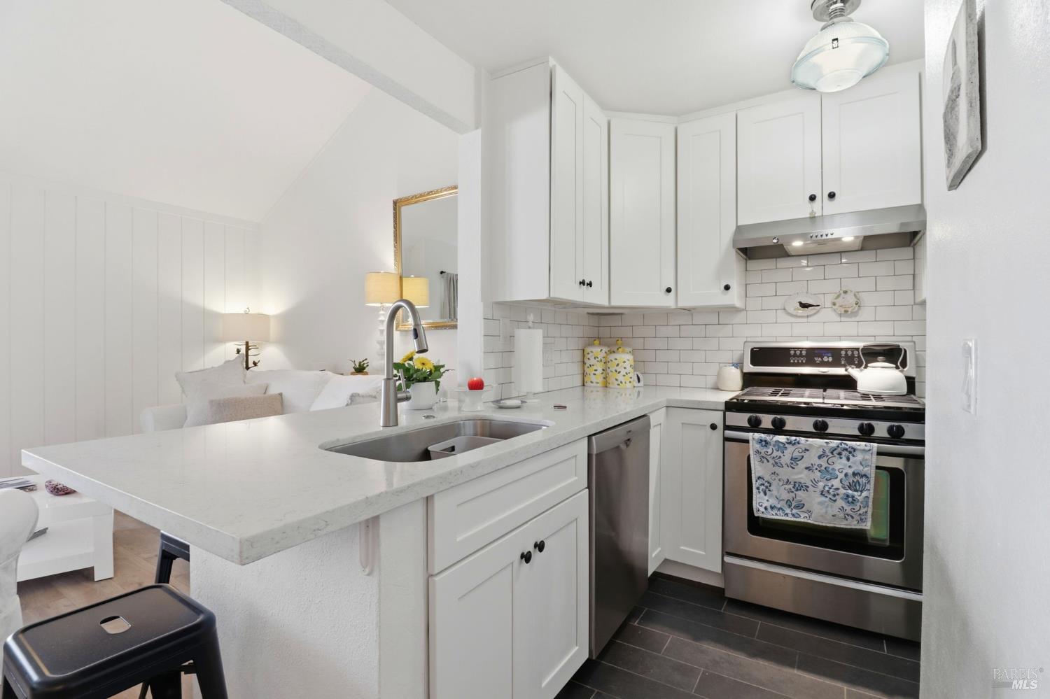 152 Larkspur Plaza Drive