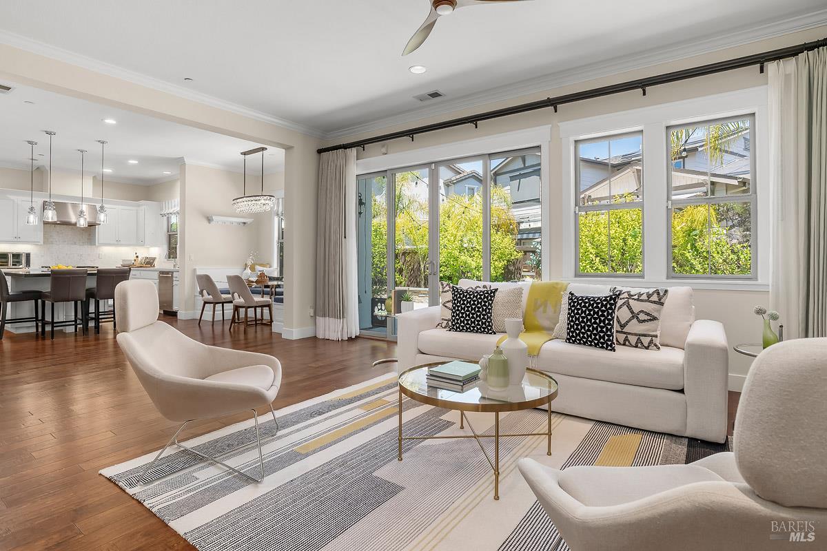 12 Avocet Court