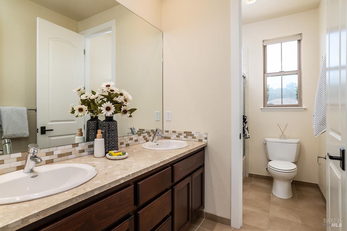 12 Avocet Court