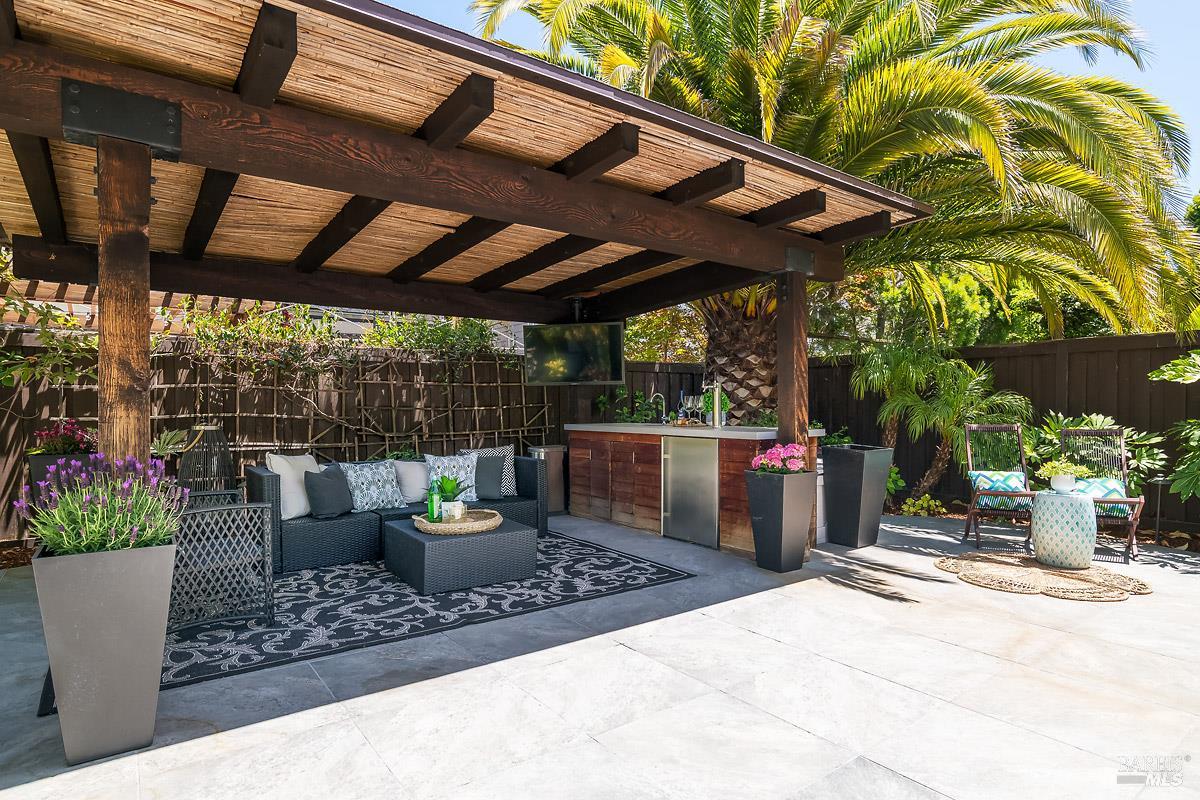12 Avocet Court