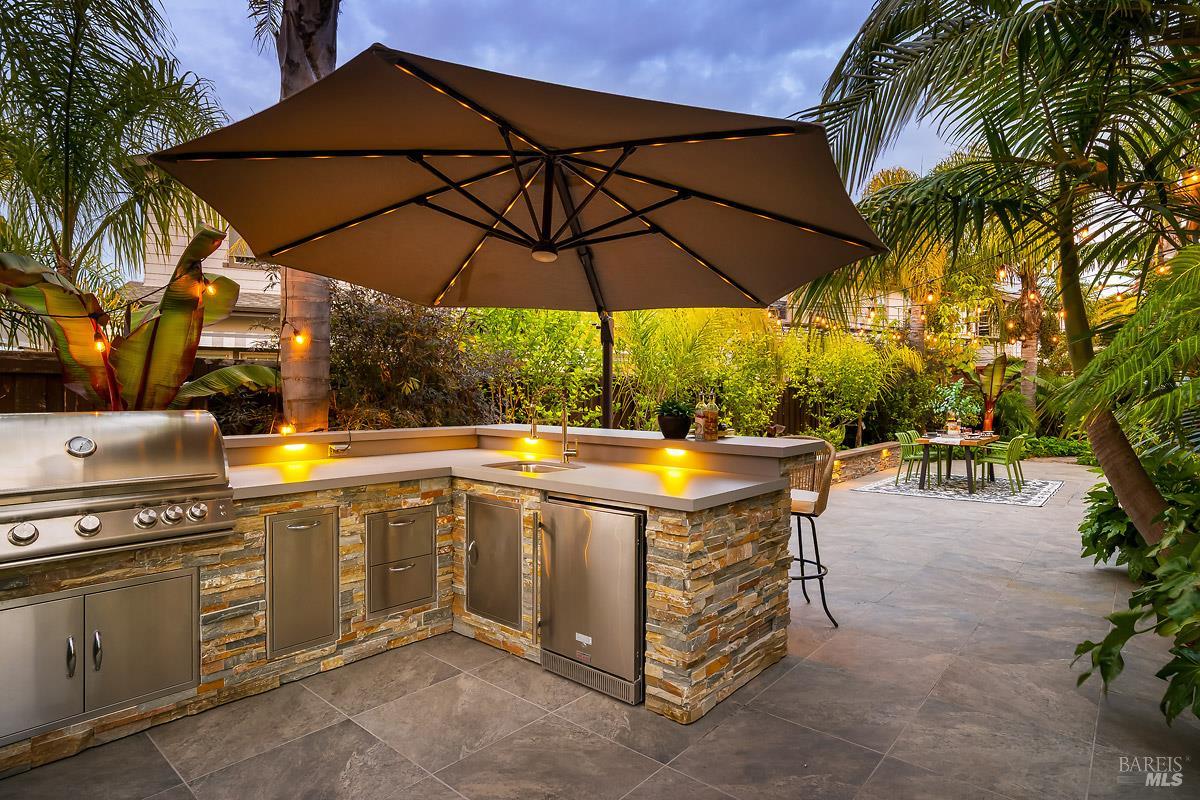 12 Avocet Court