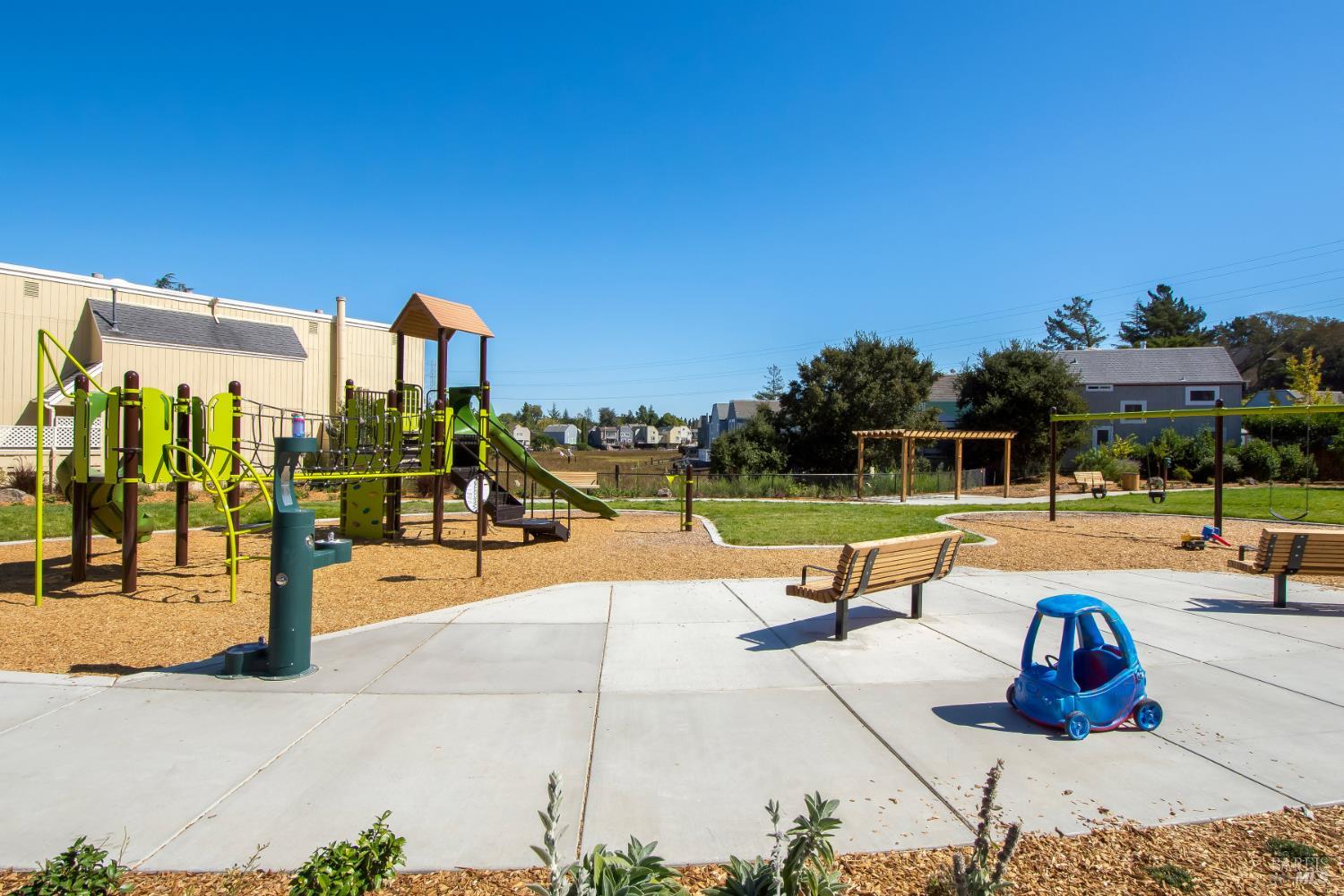 3001 Topaz Drive