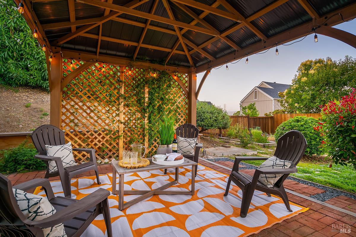3001 Topaz Drive