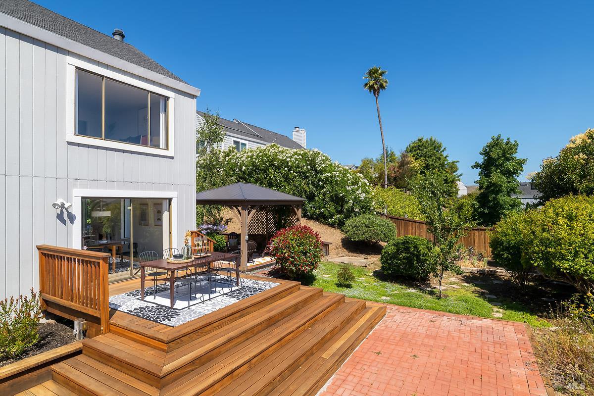 3001 Topaz Drive