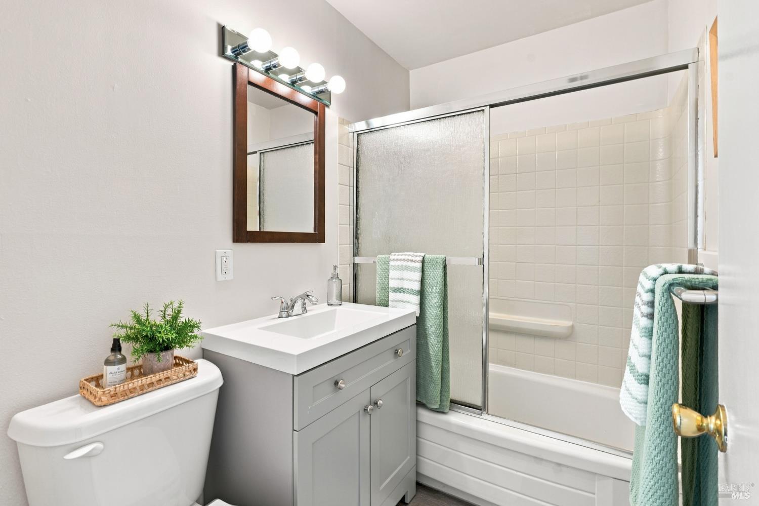 1032 Los Gamos Road Unit: #A