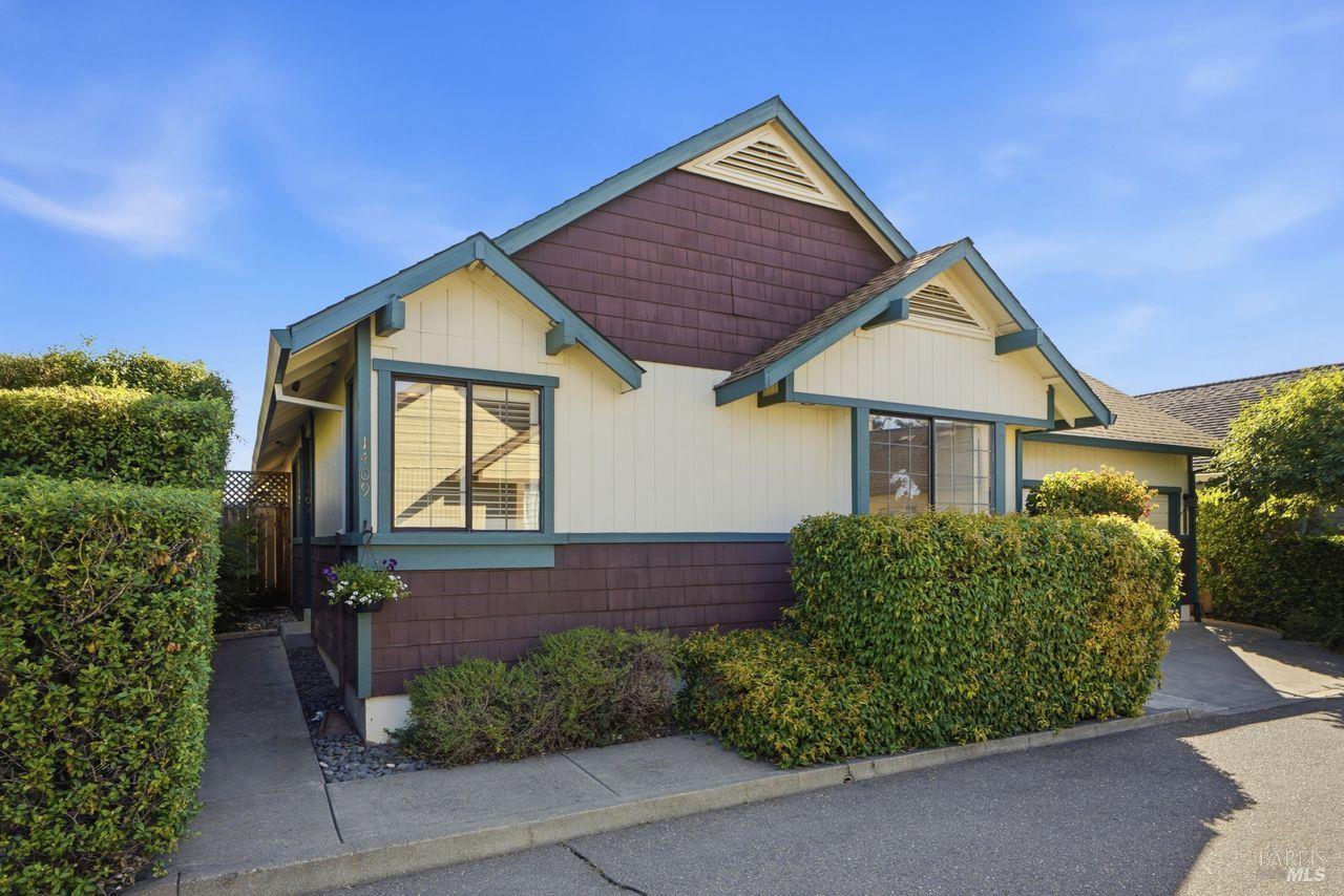 1409 Morning Glory Drive