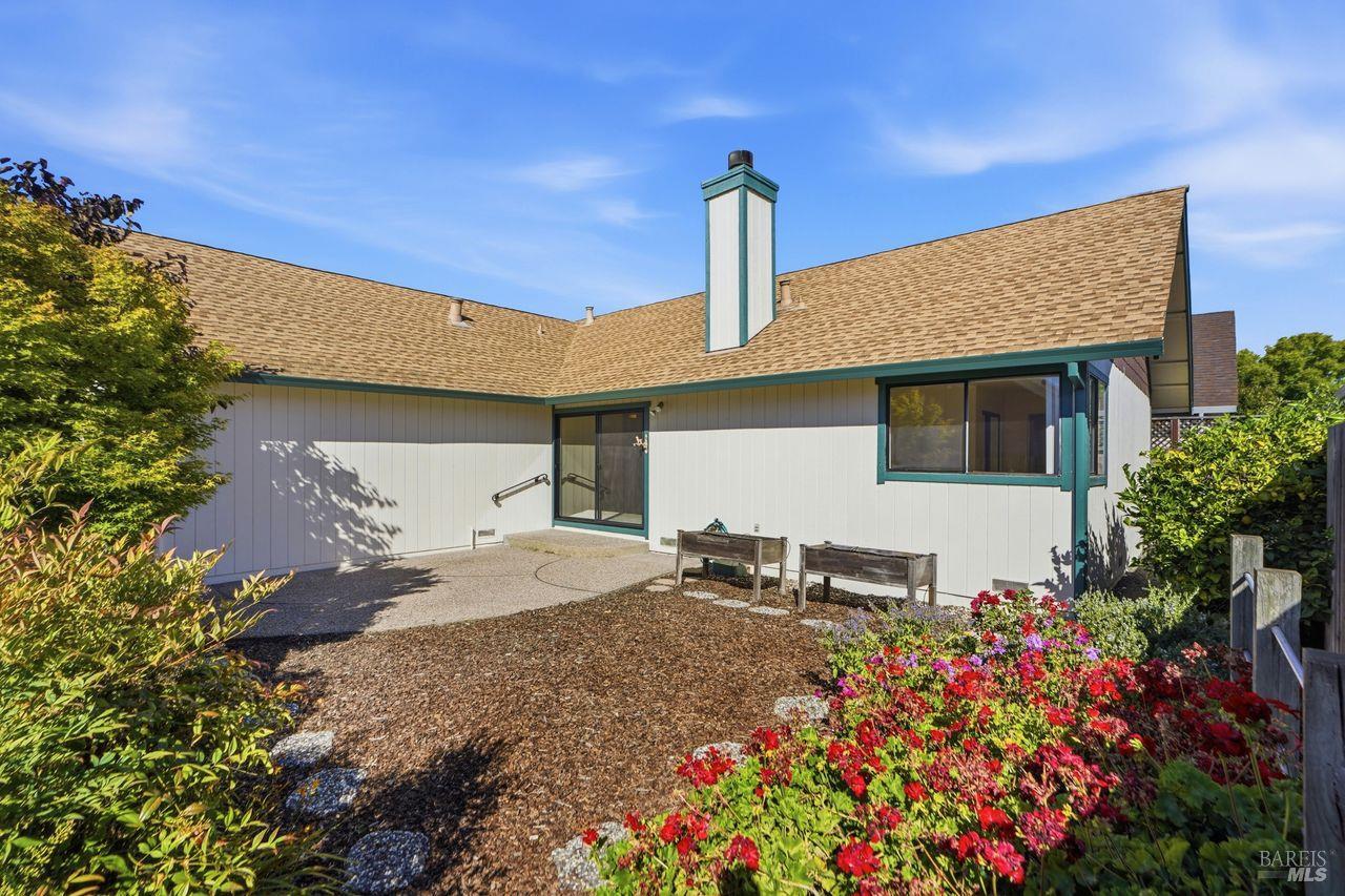 1409 Morning Glory Drive
