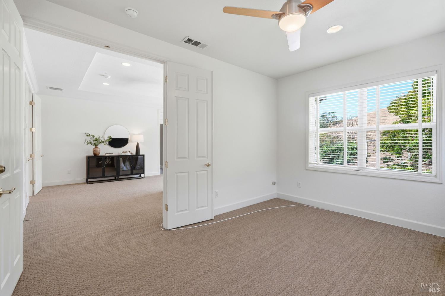 33 Pepper Creek Way