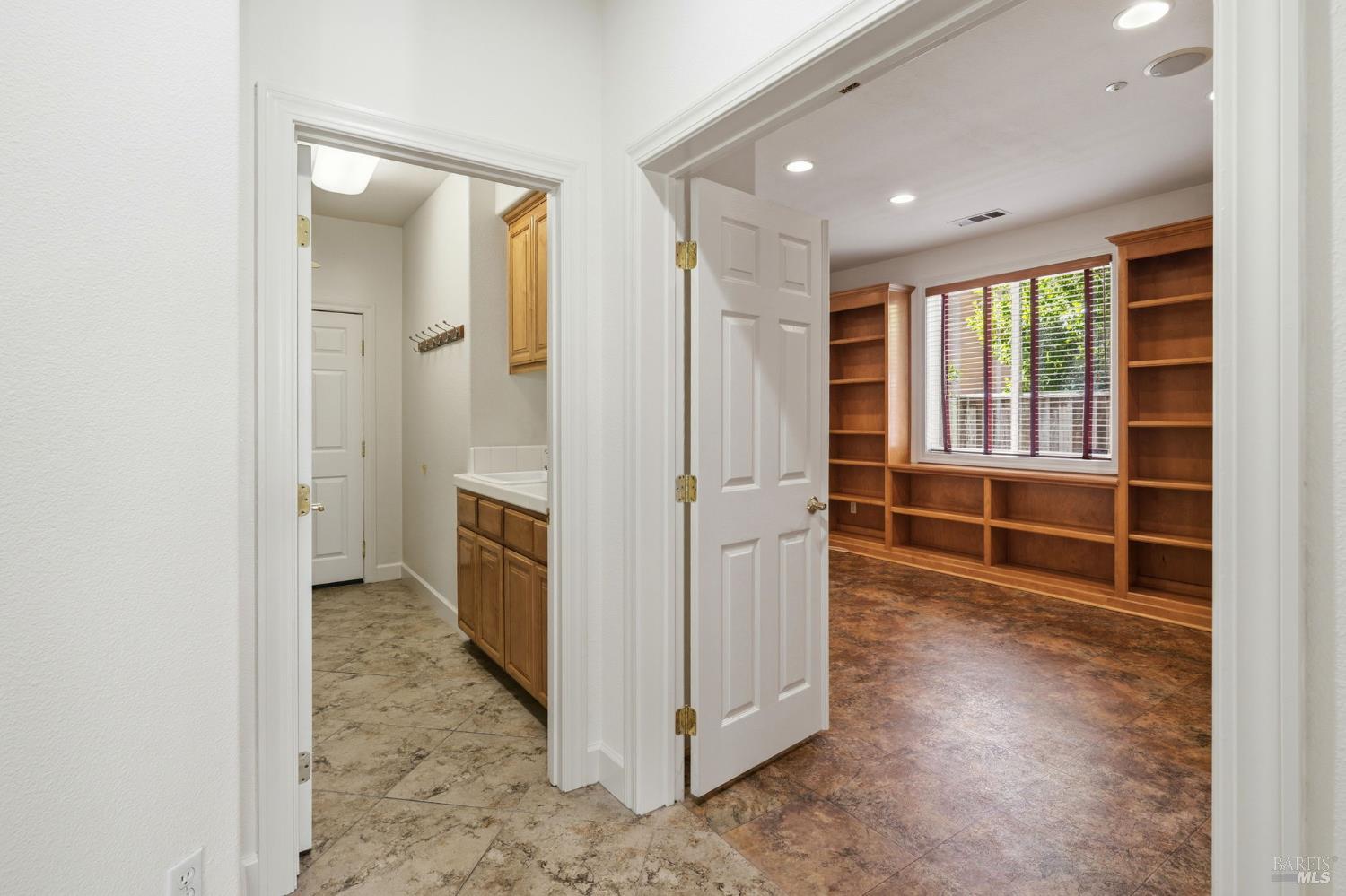 33 Pepper Creek Way