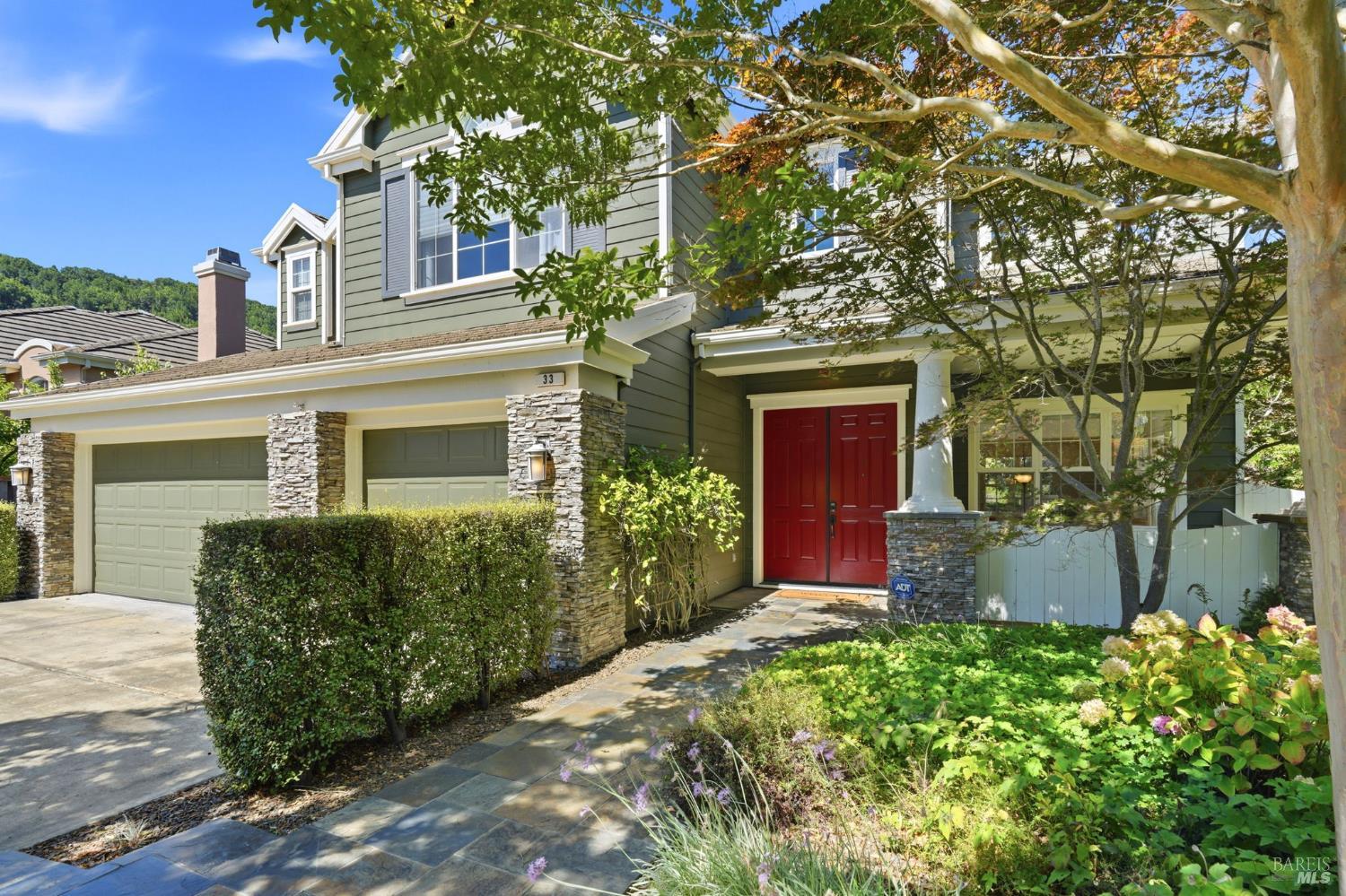 33 Pepper Creek Way