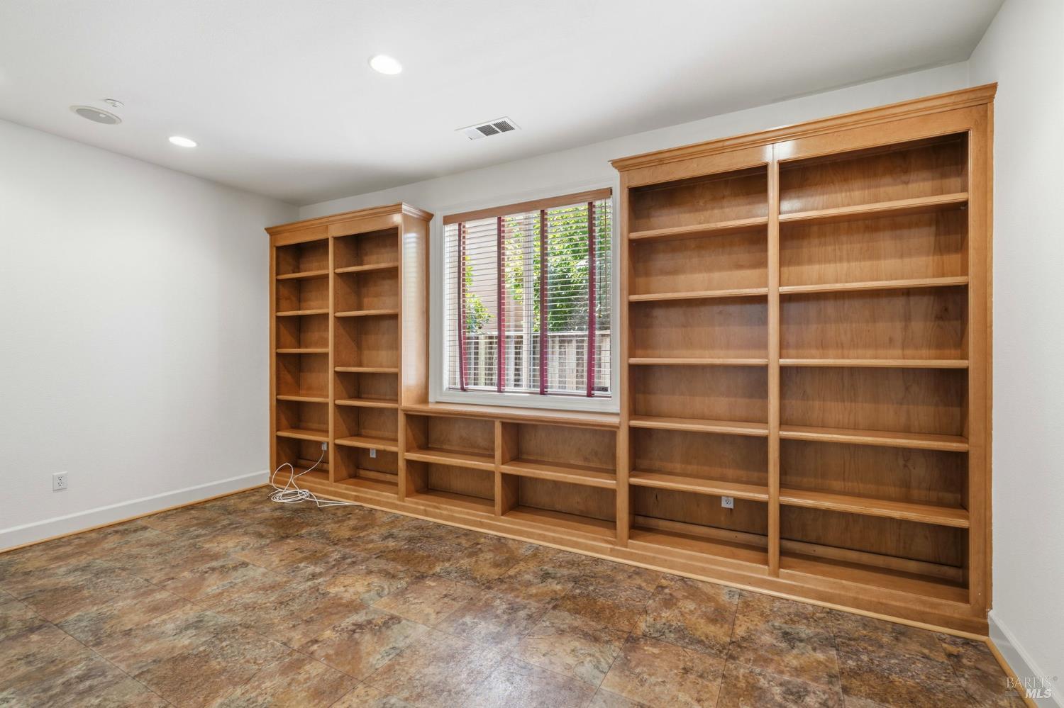 33 Pepper Creek Way
