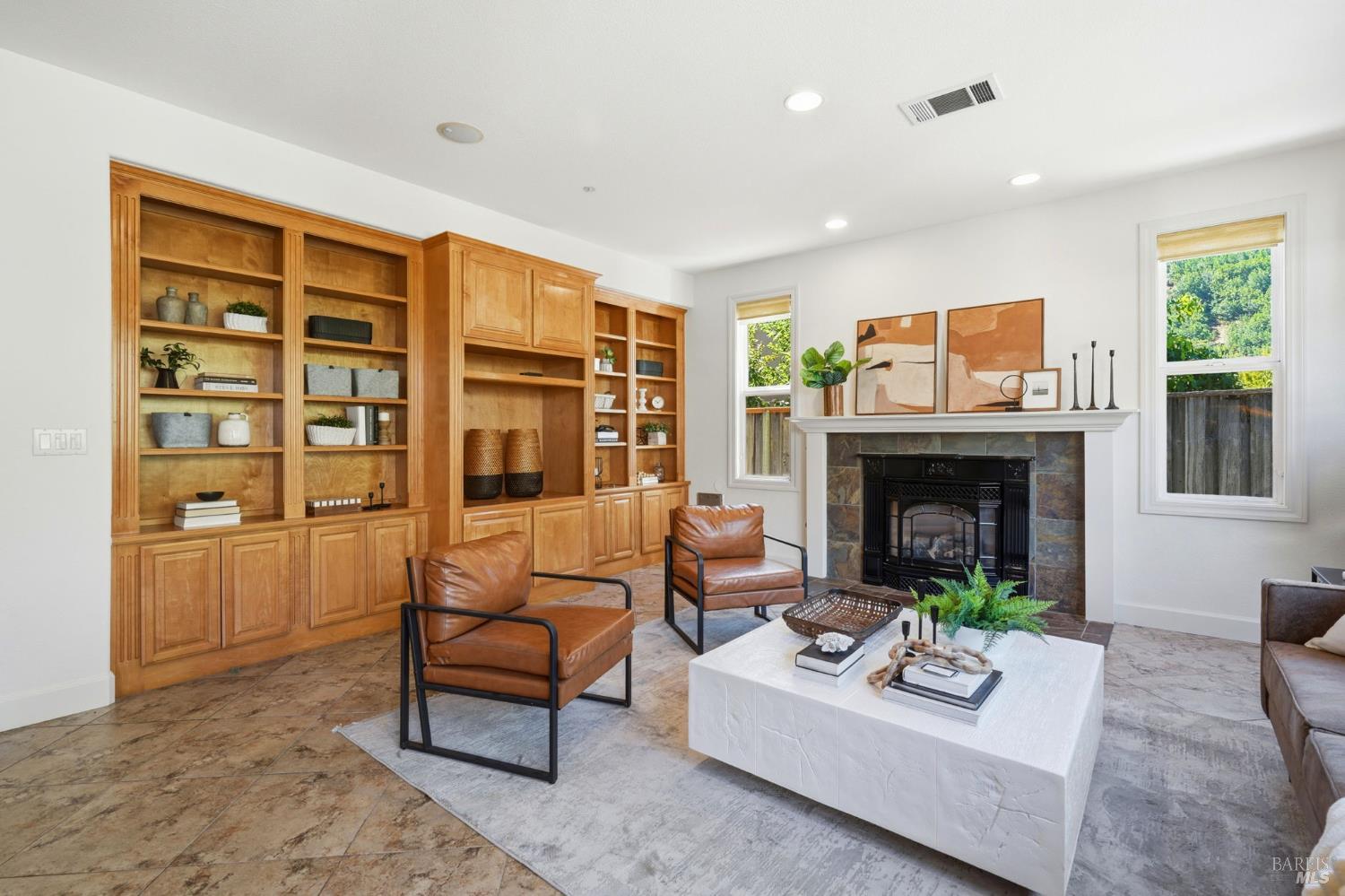 33 Pepper Creek Way