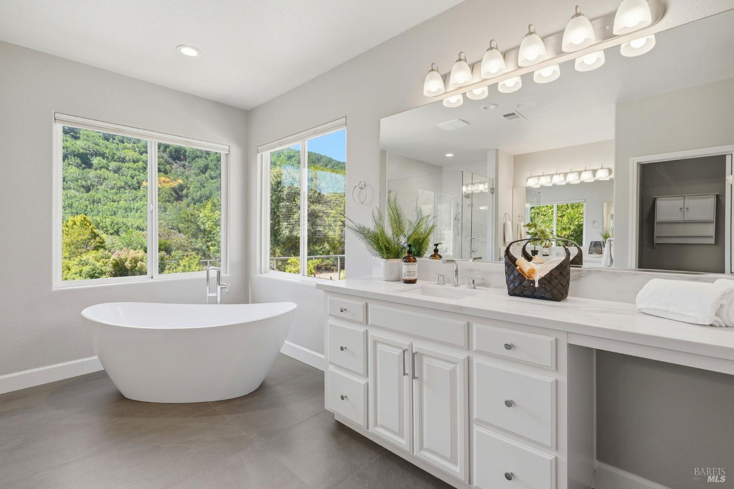 33 Pepper Creek Way