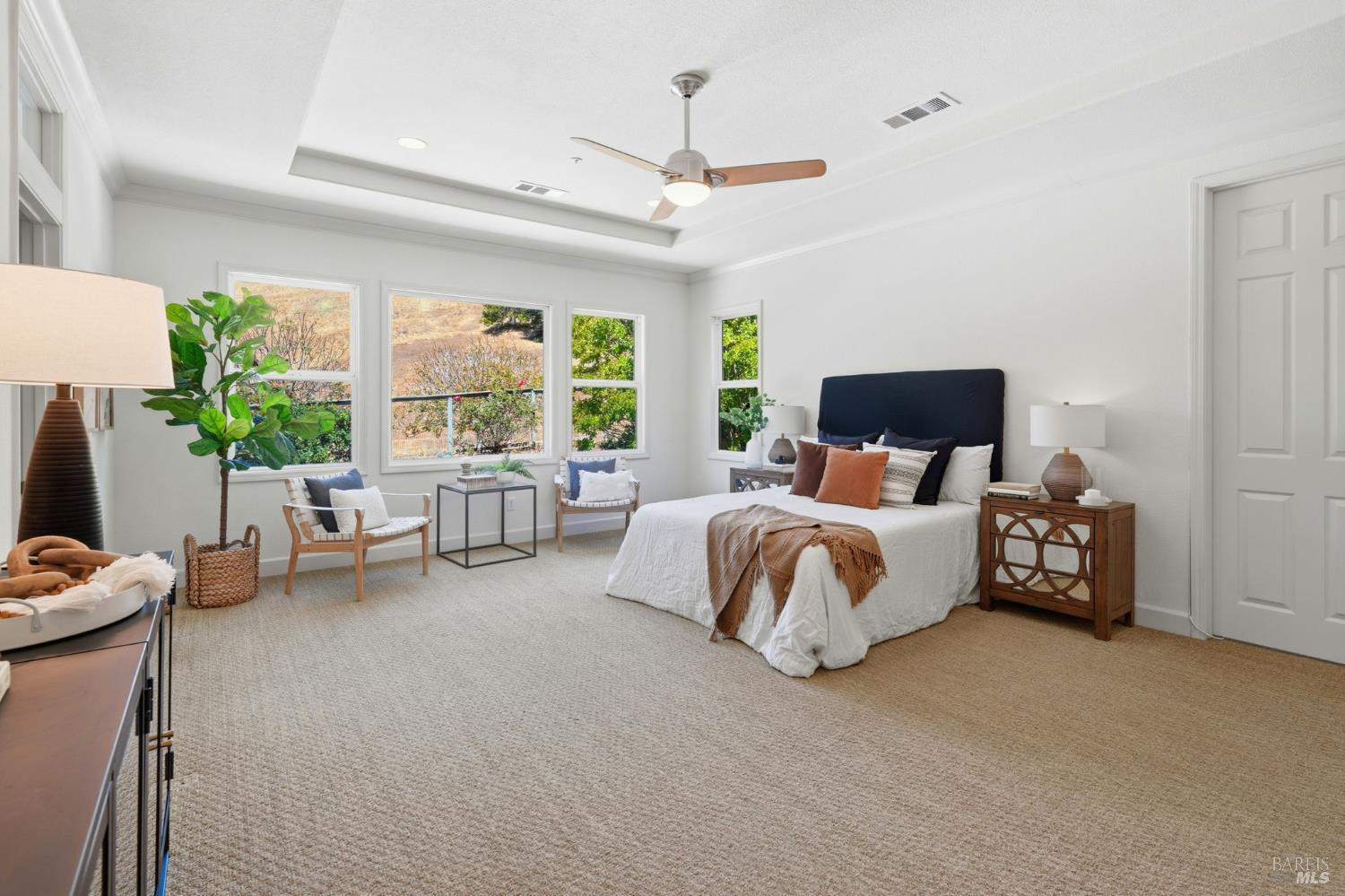 33 Pepper Creek Way