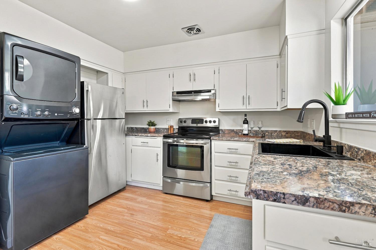1056 Los Gamos Road Unit: #E