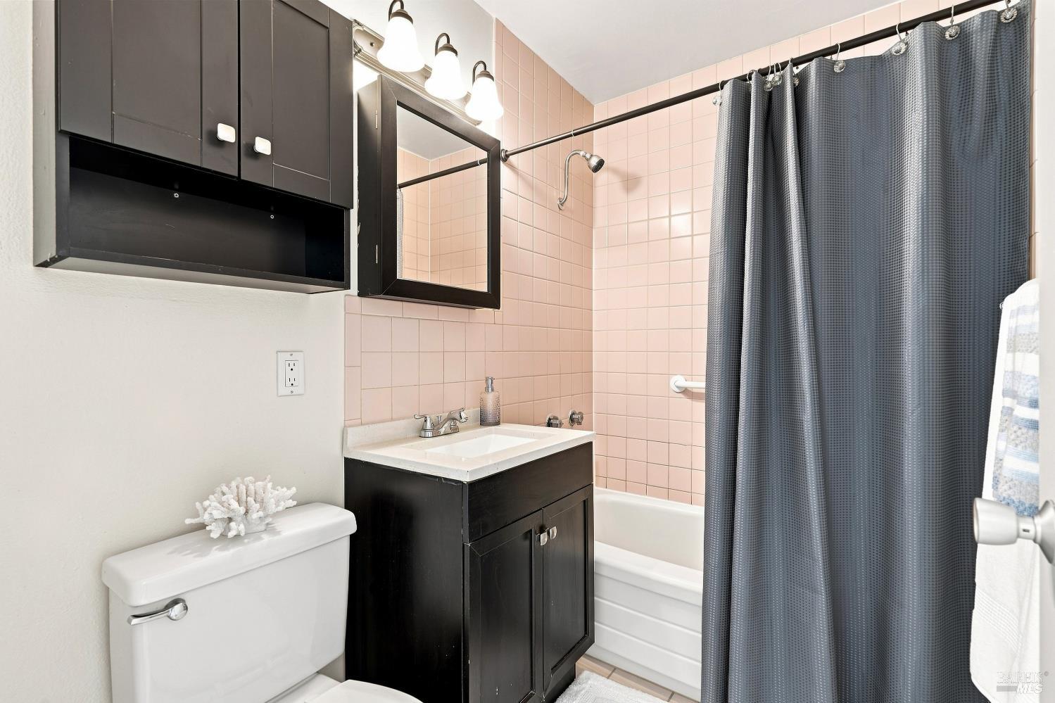 1056 Los Gamos Road Unit: #E
