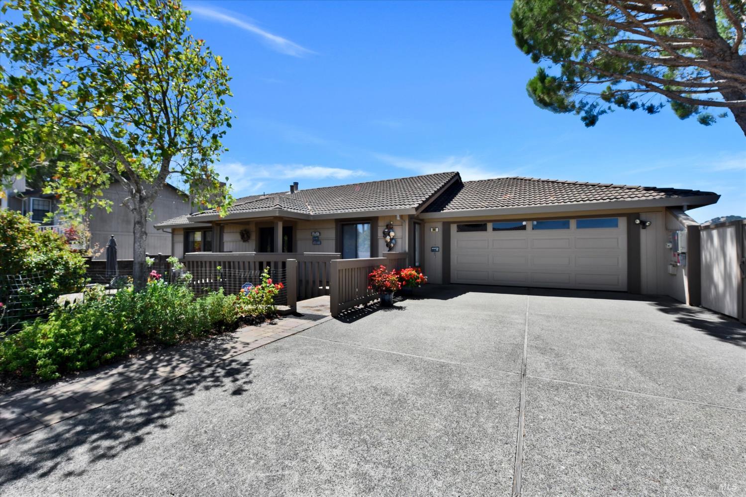 68 Rockrose Way