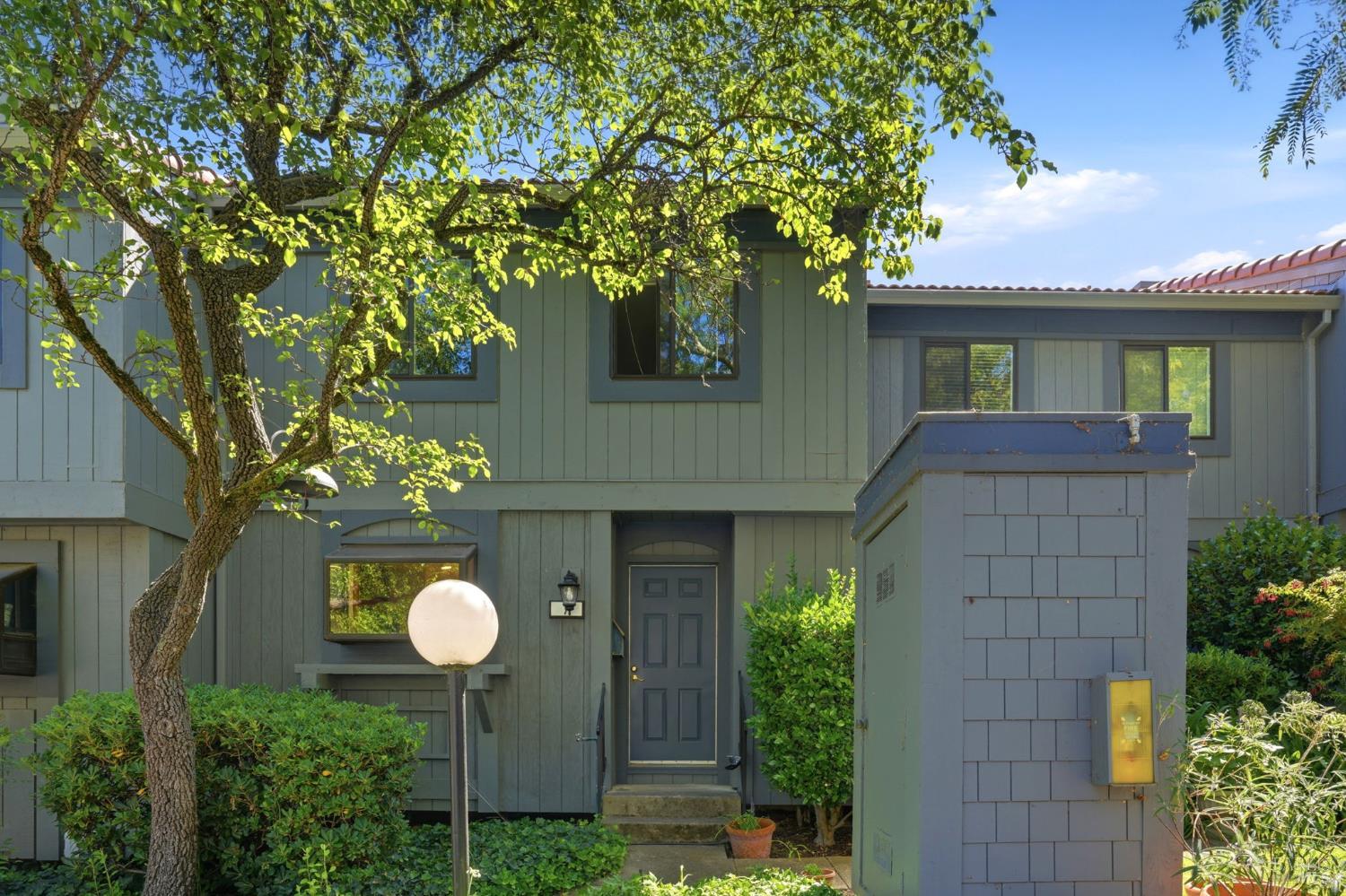 7 Rosemary Court