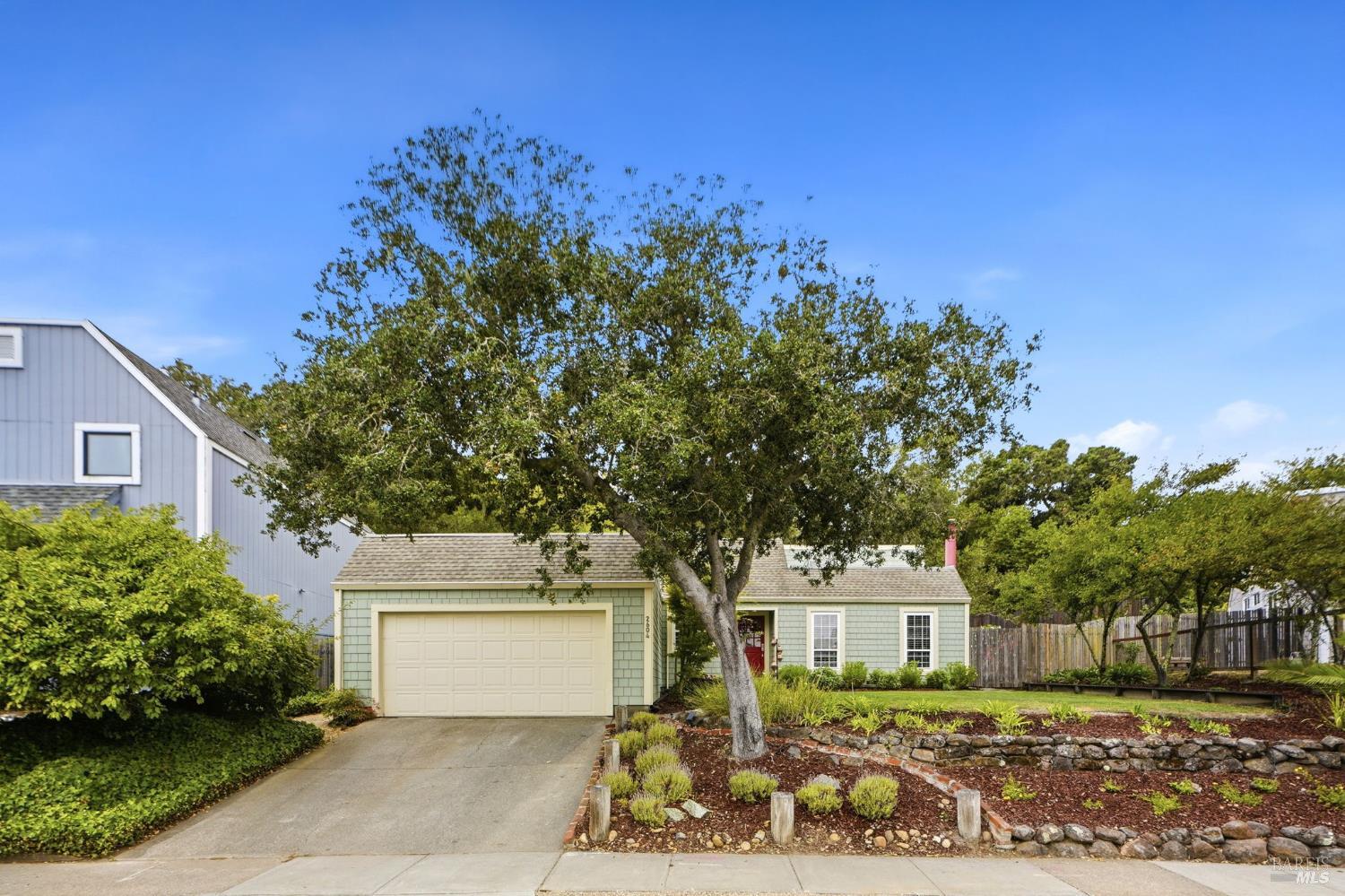2604 Topaz Drive