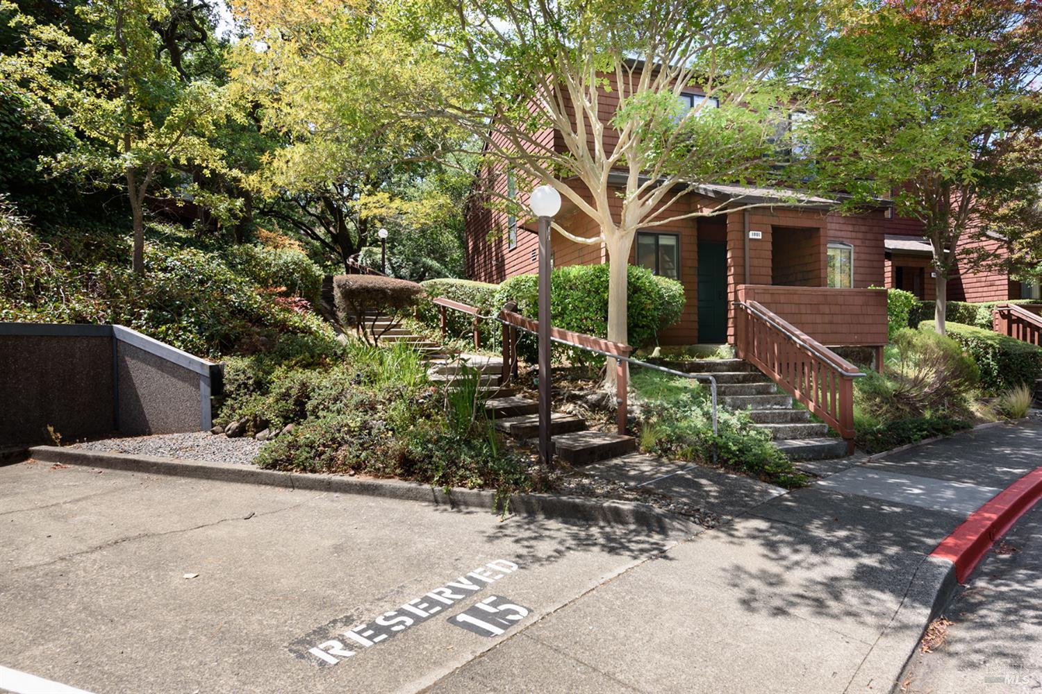 1001 Margaret Court