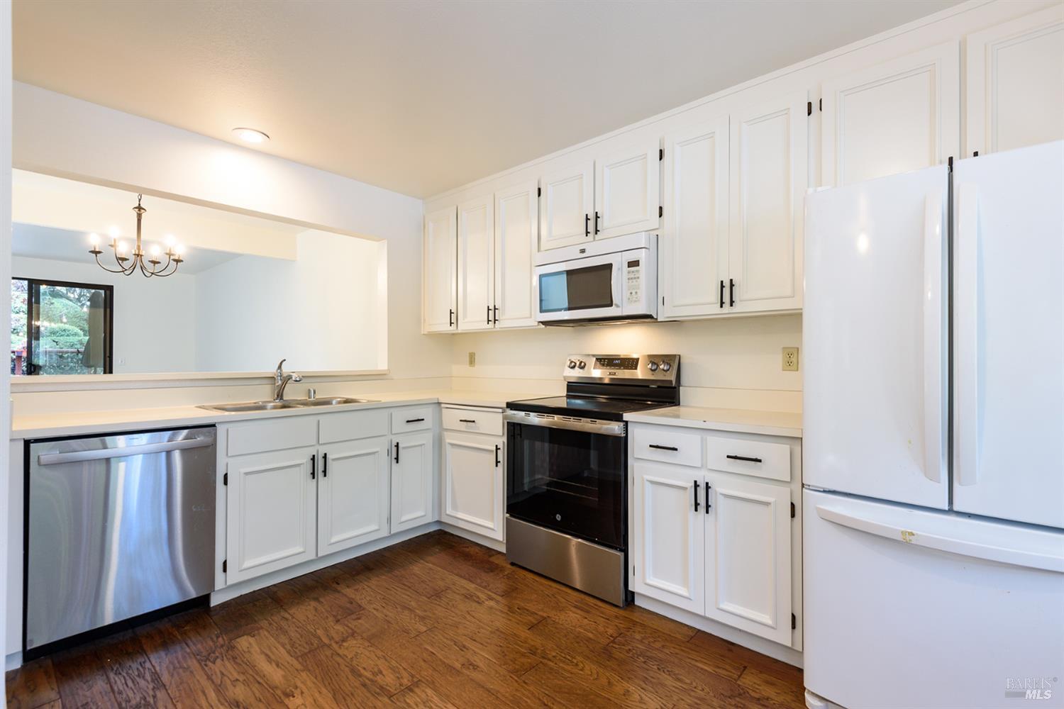 1001 Margaret Court