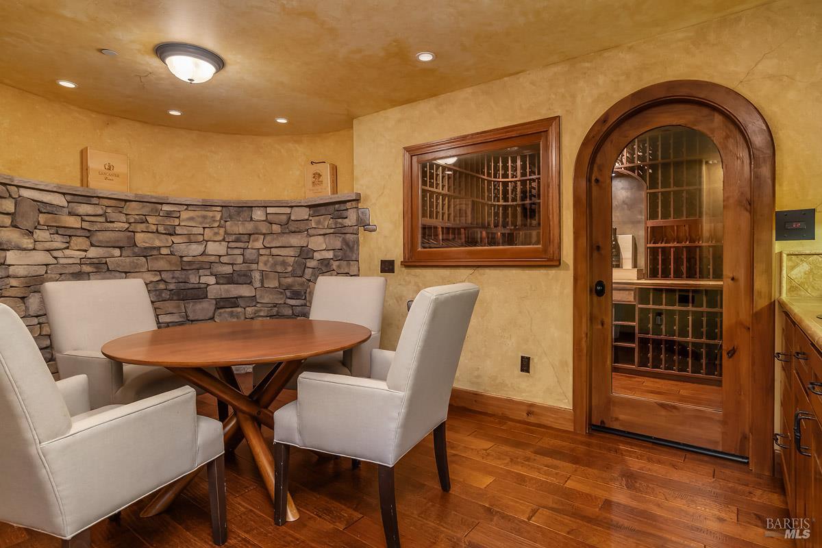 128 Stonetree Lane