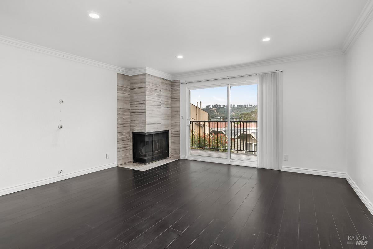 10 Professional Center Parkway Unit: #14