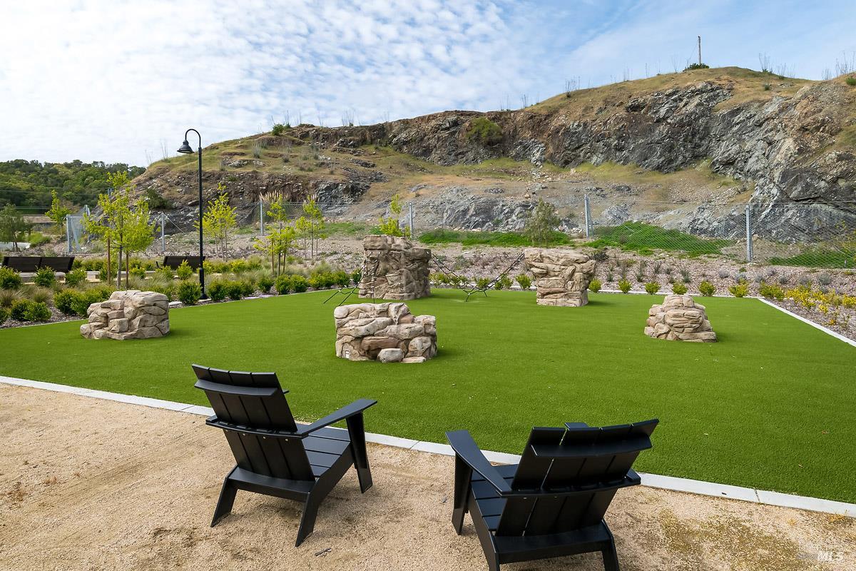 401 Rockview Road