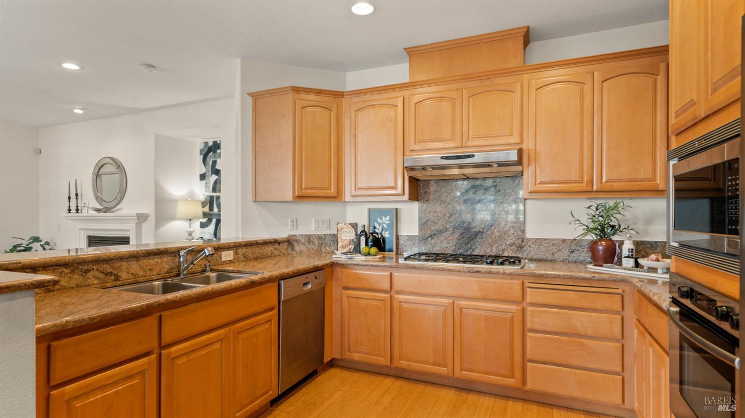 84 Pinheiro Circle