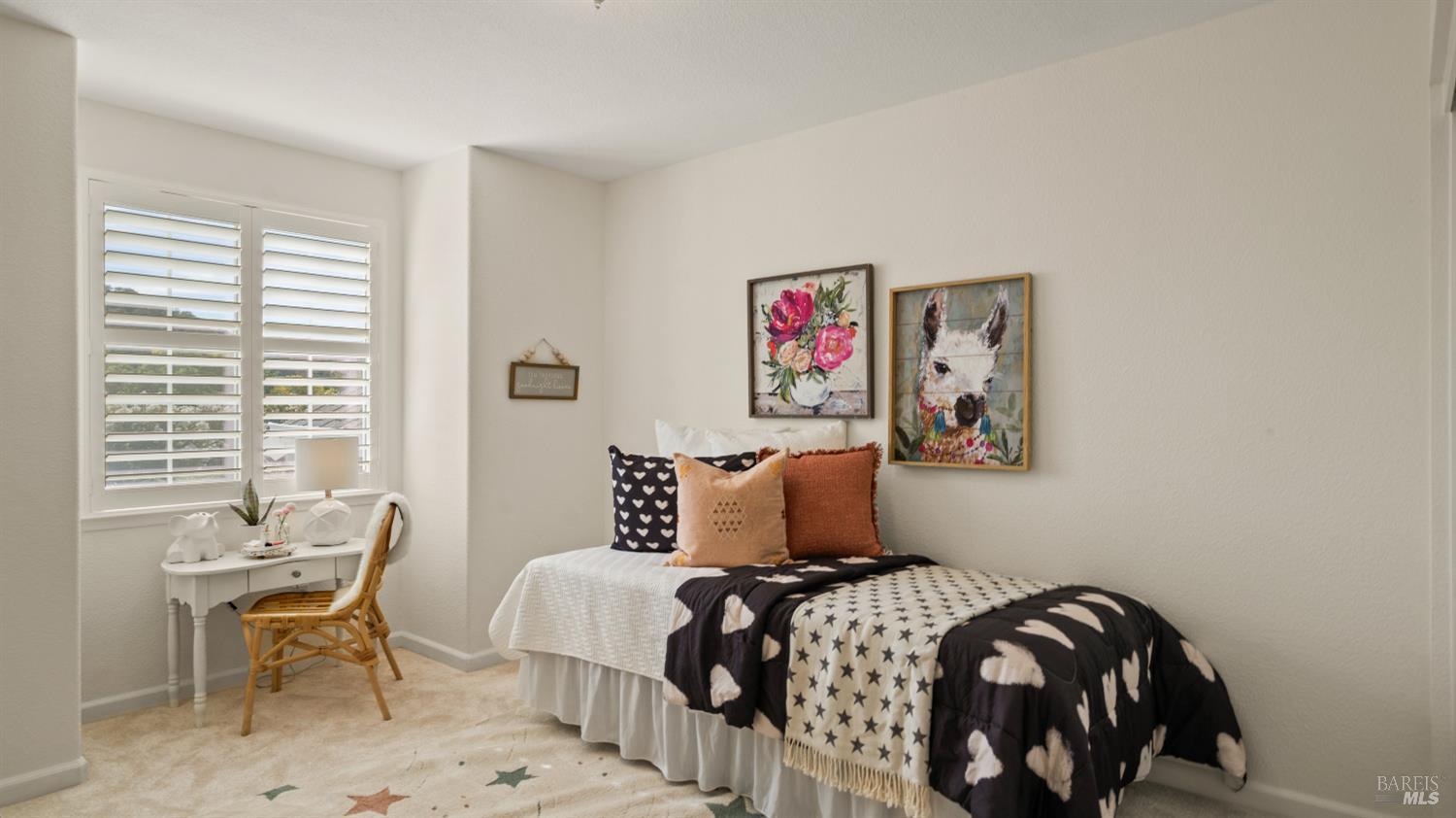 84 Pinheiro Circle