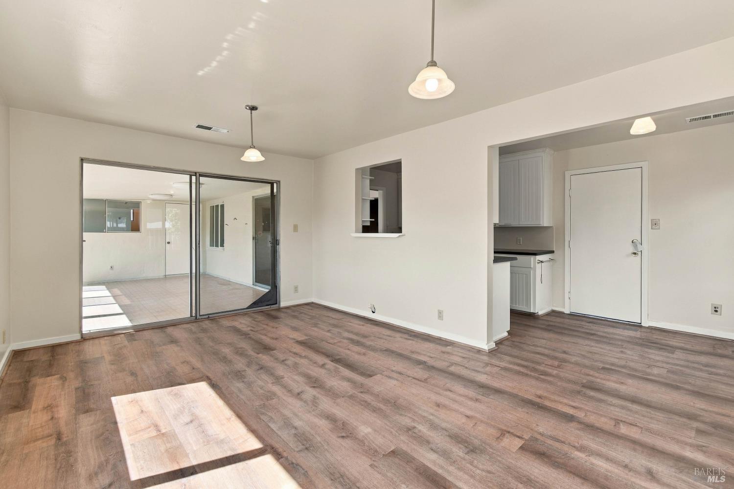 476 Irving Court