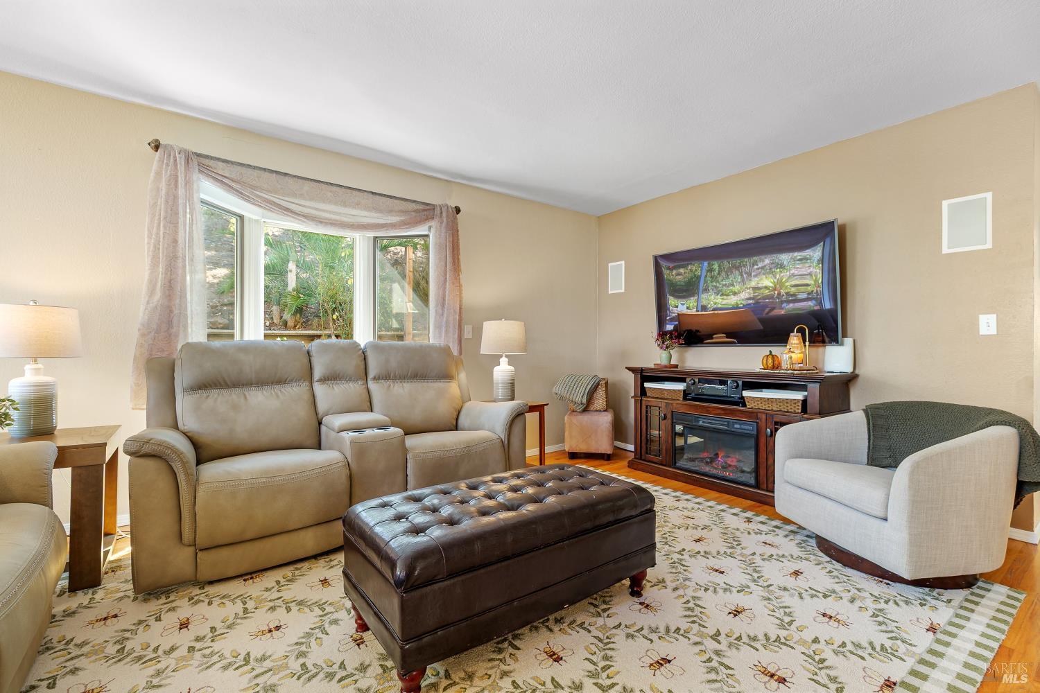 525 Malobar Drive