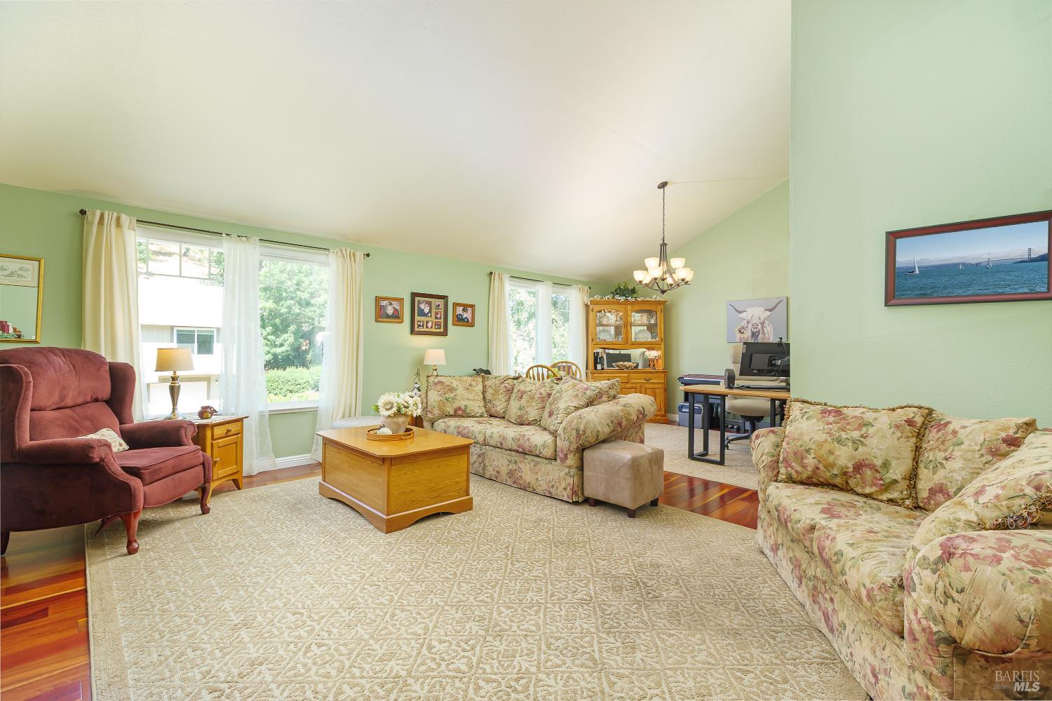 525 Malobar Drive