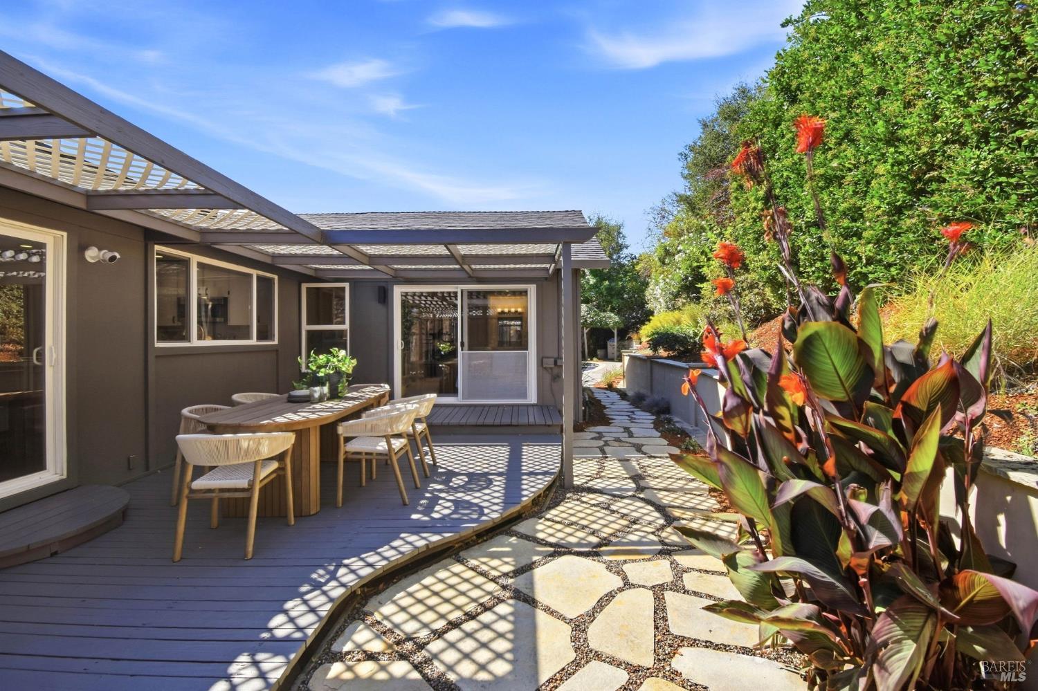 30 Driftwood Avenue