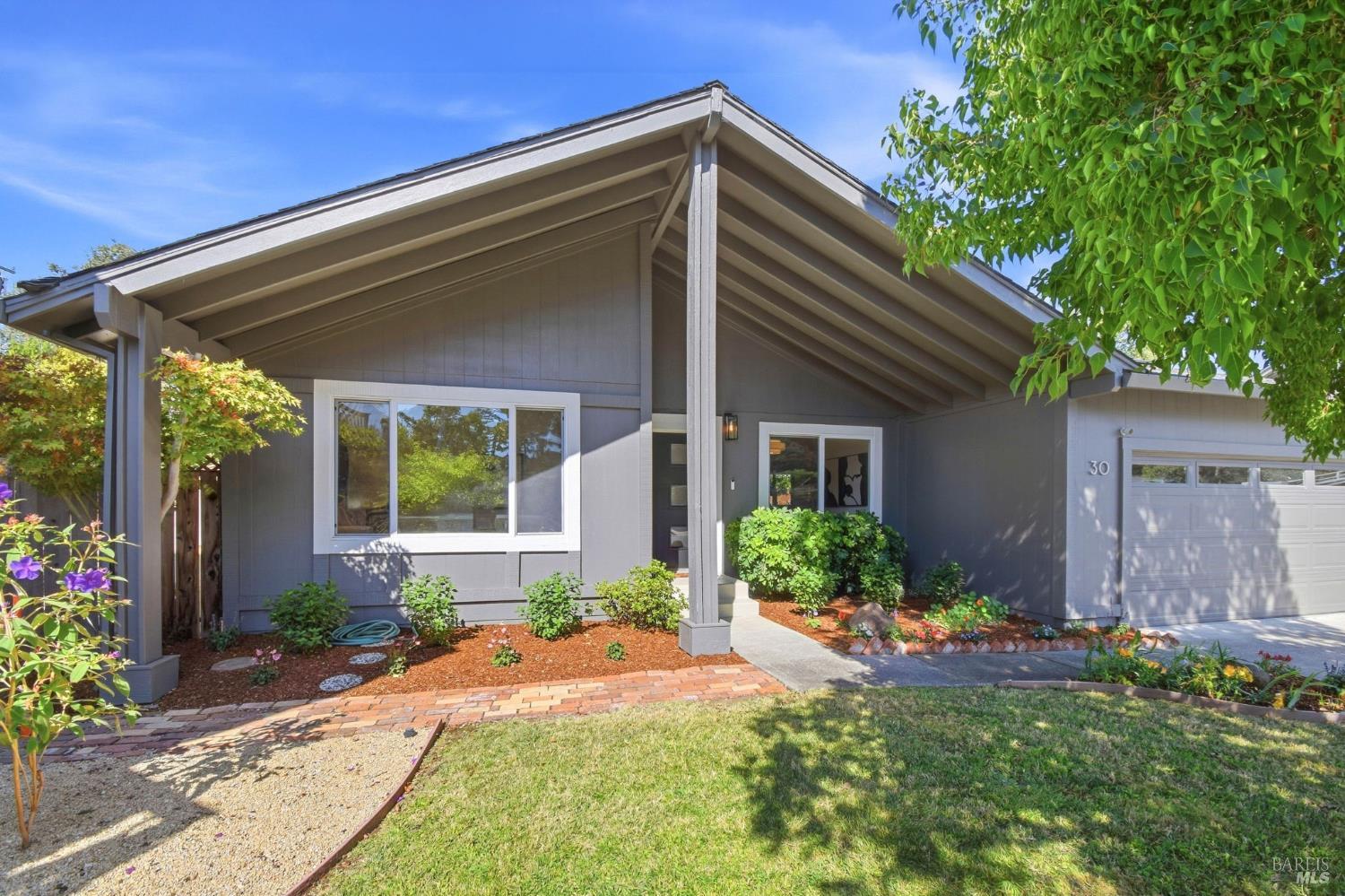 30 Driftwood Avenue